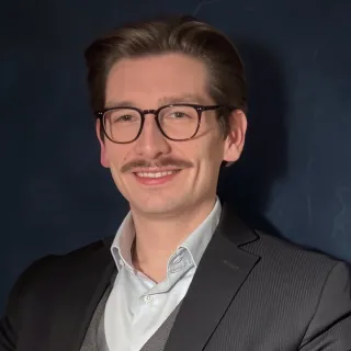 Porträtfoto von Paul Jäckel, Fachliche Leitung Forensik bei memozero